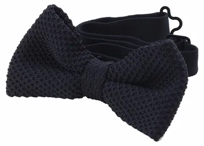 Produktbild von DonDon® Herren Strick Fliege gebunden und längenverstellbar 11 x 6 cm schwarz