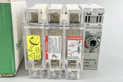 Imagen del producto de Interruptor diferencial Schneider Electric GS2G3, TeSys GS - 941067 - Protección contra sobretensiones - Nuevo