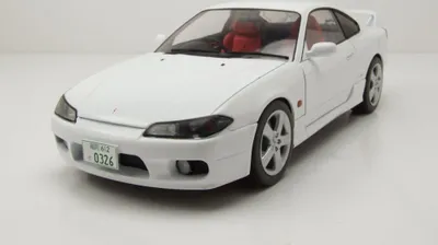 Produktbild von Solido 421186446 Nissan Silvia S15 Spec-R Aero 1999 weiß 1:18