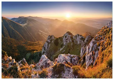 Produktbild von Wallario Premium Glasbild, freischwebende Optik, kräftige Farben, Größe 100 x 70 cm Motiv Berglandschaft mit Sonnenuntergang in der Slowakei