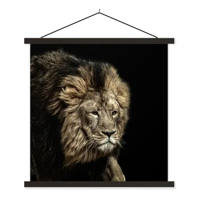 Produktbild von MuchoWow® Textilposter Löwe - Tiere - Schwarz 60x60 cm mit schwarzem Rahmen - Posteraufhänger