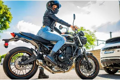 Obrázok produktu pre Kompletný výfukový systém GPR Powercone Evo s katalyzátorom pre Kawasaki Z 650 RS