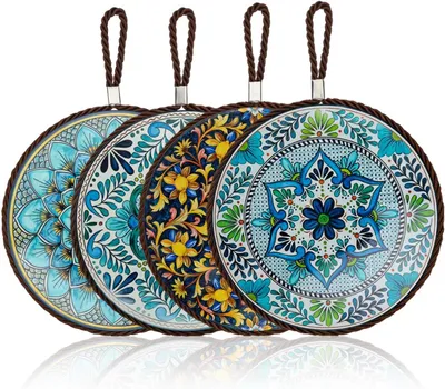 Productafbeelding van Keramische onderzetters met kurkvloeren en sleutelkoord - Set van 4 - Kurkonderzetters met een diameter van 16 cm en retro-patroon