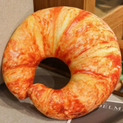 Croissant Plüschkissen 35 cm, kuscheliges Stofftier, Dekokissen