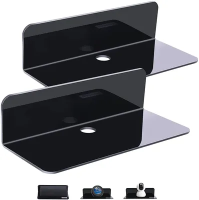 Produktbild von 2er-Set Acryl-Wandregale aus hochwertigem, durchsichtigem Acryl in Schwarz – robust, minimalistisch und beschädigungsfrei montierbar. Jedes Regal trägt bis zu 3,6 kg und eignet sich ideal als kleines Ausstellungsregal für Smart Speaker oder Actionfiguren. Mit 5 stark haftenden 3M-Klebestreifen und 2 praktischen Kabelclips bleibt alles ordentlich und sicher befestigt. Das Lochdesign ermöglicht flexible Positionierung und saubere Kabelführung. Kein Bohren, keine Schäden – nur maximale Funktionalität und Ästhe
