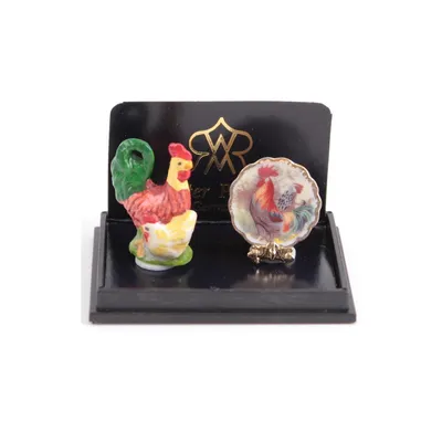 Immagine prodotto di Set decorativo "Gallo" in miniatura 1:12: un coloratissimo accessorio per la casa delle bambole