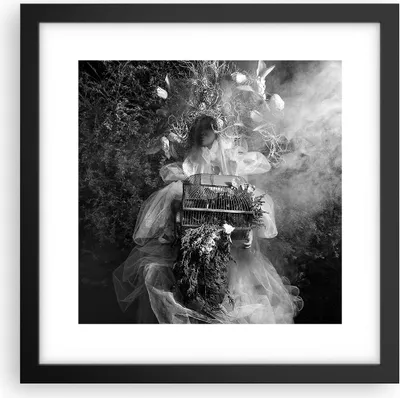 Produktbild von Gerahmtes Poster - Schwarzer Rahmen - Retro Vintage Frau - 30x30 cm - Wand Bild - Wanddeko - Wandbilder - Kunstposter - Wandposter - Bilderrahmen - Bilder - Kunstdruck - P2BAC30x30-4940