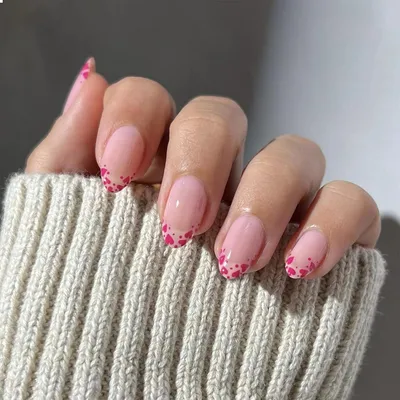 Produktbild von Press-On Falsche Nägel Pink Herz Französische Spitze 24 Stück