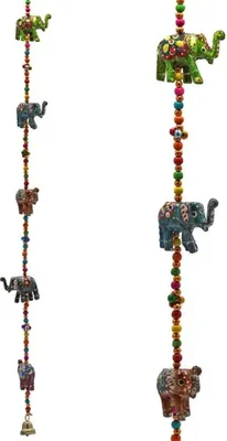 Zdjęcie produktu dla Dekoracyjna girlanda z drewnianymi słoniami -- 80 cm