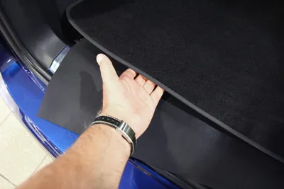 Produktbild von Kofferraummatte mit Ladekantenschutz passend für Mercedes GLA X156