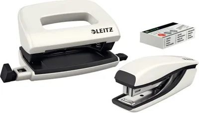 Produktbild von Schreibtisch-Set Nexxt Wow Heftgerät+Locher perlweiß Packung mit 6 Stück