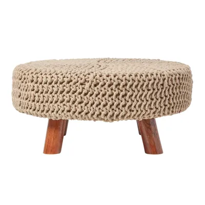 Produktbild von HOMESCAPES Gestrickter Fußhocker, 30 cm hoch, cremeweiß
