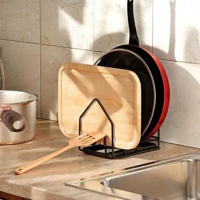 Produktbild von Unyqoos® Platzsparender Küchenorganizer mit Abtropfschale – 3 Fächer für Topfdeckel & Schneidebretter bis 34 cm, Kohlenstoffstahl mit rostfreier Beschichtung