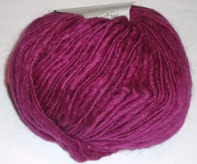Produktbild von Island von Katia - pink (72) - 50 g / ca. 90 m Wolle