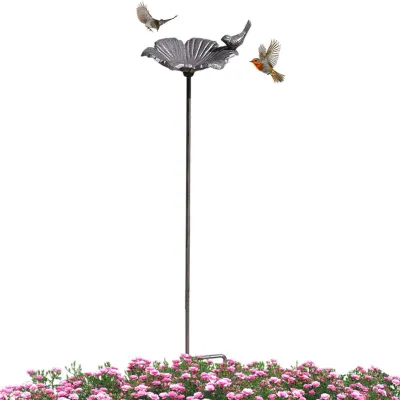 Produktbild von Vogelbad für den Garten mit Futterstation aus Metall
