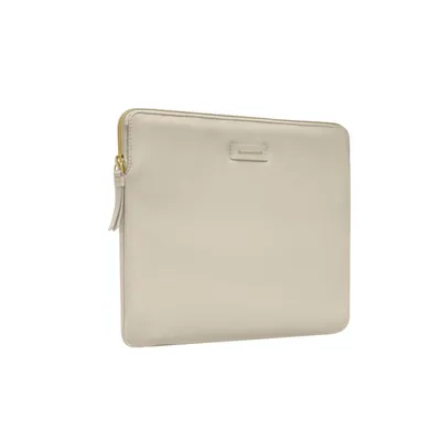 Produktbild von dbramante1928 ApS Paris Tasche (Sleeve) für 33 cm (13 Zoll) Apple MacBook, Notebook, MacBook Air, MacBook Pro - Sanddüne - Vollnarbenleder Körper - stoßgeschützt, Stoßfest, Kratzfest