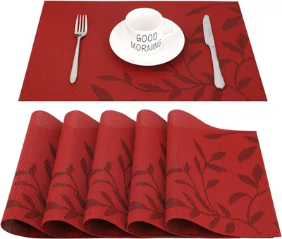 Produktbild von Platzset Abwischbar Tischset Abwaschbar 6er Set PVC Abgrifffeste Hitzebeständig rutschfest Platzdeckchen für Küche,Zuhause,Restaurant,Speisetisch,45cmx30cm(Rot)