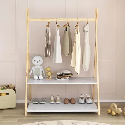 Produktbild von Kindergarderobe DANILO mit 1 Kleiderstange & 2 Ablageböden in natur/weiß - Montessori Möbel für Kinderzimmer, freistehende Garderobe aus Massivholz mit Ablage.
