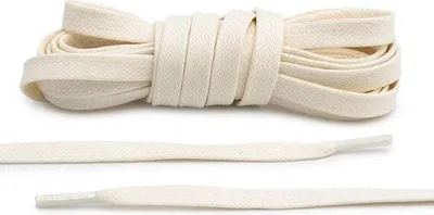 Imagen del producto de Cordones planos "Kicks" de cera, color crema, 100 cm de largo, 8 mm de grosor