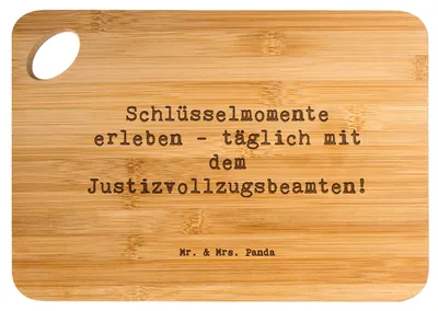 Produktbild von Mr. & Mrs. Panda Holzbrett Spruch Justizvollzugsbeamte Momente - Transparent - Geschenk, Geschenke mit Herz, Beruf, Berufsliebe, Berater, JVA-Beamten, handgefertigte