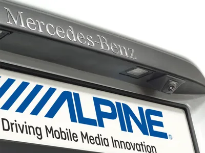 Produktbild von Alpine Rückfahrkamera-Einbauset passend für Mercedes Vito (V447) - KIT-R1V447