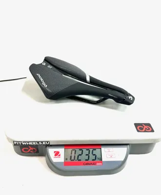Produktbild von Prologo Dimension T4,0 143 Semi-Round Sattel Schwarz