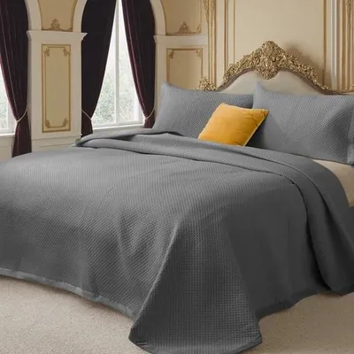 Produktbild von Tagesdecke Bettüberwurf 220x240 cm Bedspread mit 2 Kissenbezüge, Weiche und Leichte Steppdecke für 4 Jahreszeiten, Hellgrau