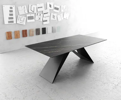 Produktbild von DELIFE Esstisch Edge 200x100cm Keramik Laminam®Noir Desir Braun V-Mittelfuß Schwarz
