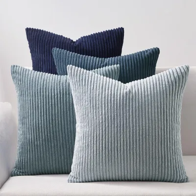 Productafbeelding van Set van 4 kussenhoezen, 60 x 60 cm, blauw corduroy fluweel, decoratieve kussenhoezen, sofa kussens, zacht, kleurverloop