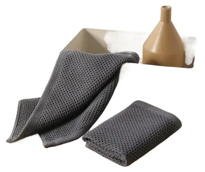 Image de Ensemble de serviettes en coton, disponible en lots de 1, 3 ou 5 pièces, douces et absorbantes