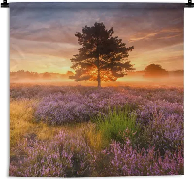Produktbild von MuchoWow® Wandteppich Wandbehang Heidelandschaft mit einem Baum 90x90 cm Tapisserie Dekoration Wandtuch - Wandaufhänger