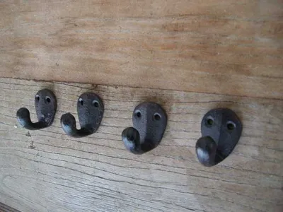 Produktbild von 4-er Set kleine Wandhaken, Wandgarderobe, Gusseisen, braunrostfarben