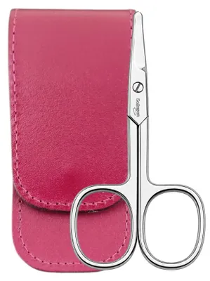 Produktbild von Baby Nagelschere Solingen mit abgerundeten Spitzen & Echtleder-Etui – Kindernagelschere für Babys und Kleinkinder – präzise Nagelpflege Beere