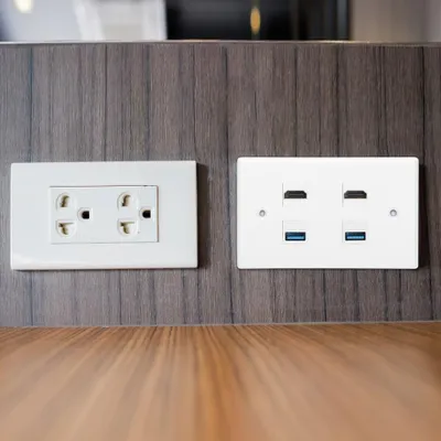 Zdjęcie produktu dla 2 HDMI żeński do żeńskiego Klamra 2USB Klamra Panel ścienny do domu Hotel