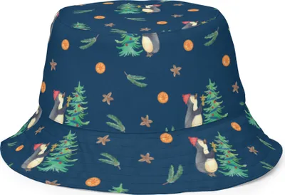 Produktbild von Mr. & Mrs. Panda Wanderhut Pinguin Weihnachtsbaum Größe S/M - Blau - Geschenk, Winter, Sonnenkappe, Anglerhut, Fischerhut, Weihnachten, Bucket Hat, Buschhut, Sonnenhut
