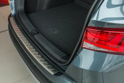 Produktbild von Edelstahl Ladekantenschutz für Seat Ateca 5FP Abkantung 2016-