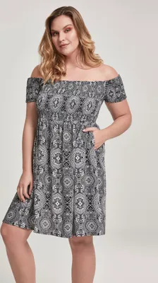 Produktbild von Urban Classics Kleid Ladies Smoked Off Shoulder Dress Bandana Black/White-5XL