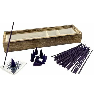 Produktbild von Räucher-Geschenkset – 30 Räucherstäbchen & 10 Kegel inkl. Aluminiumhalter – Jasminduft