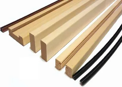 Image de habillage kit de finition MDF complet pour système coulissant intégré a galandage, habillage mdf en bois a vernir ou a peindre. Un kit se compose de 1 montant extérieur, 2 montants intermédiaires, 2 traverses hautes (à recouper), 2 joints noir et 1 joint a balai