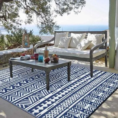 Produktbild von Outdoor-Teppich 150 x 240 cm blau - wendbares, langlebiges Kunststoff-Teppich für Terrasse und Garten