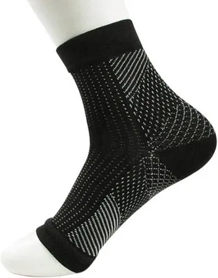Produktbild von CHPN – Kompressionssocken – Reisesocken – Sportsocken – Müdigkeit reduzieren – Schwarz – 1 Paar – Atmungsaktiv – Schmerzlindernd – Durchblutung verbessern – Größe 40/44