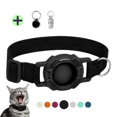 Productafbeelding van WHISKERZ® CORE Veilige Elastische Kattenhalsband met Houder - Geschikt Voor Apple AirTag - Zwart - Anti-verstikking, Rekbaar en Lichtgewicht, AI-gegenereerde afbeelding