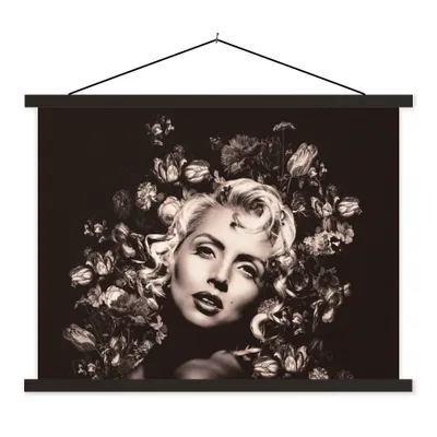 Produktbild von MuchoWow® Textilposter Frau - Schwarz - Weiß - Blumen 120x90 cm mit schwarzem Rahmen - Aufhänger für Poster