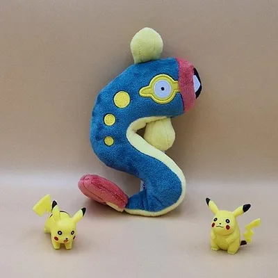 Produktbild von Pokemon Zapplalek Kuscheltier - 18 cm Plüschtier Eelektrik