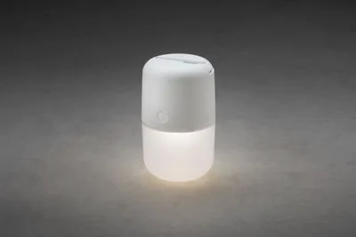 Produktbild von Konstsmide Assisi, Solar LED Leuchte zum Hängen oder Hinstellen, weiß, Kunststoff, aus  opalem Acrylglas,dimmbar in drei Stufen