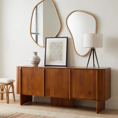Produktbild von Sideboard TIARA aus Mangoholz, Braun - Kommode mit markanter Maserung, Anrichte mit drei Türen und vier Ablagefächern, ideal als Wohnzimmer Möbel oder Flurschrank