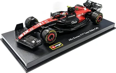 Obrázok produktu pre Bburago 18-38086 - Model auta - F1 Alfa Romeo C43 #24 Zhou (s prilbou, mierka 1:43) Formula 1