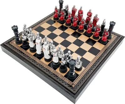 Zdjęcie produktu dla Włoski Zestaw Szachowy Figury Szachowe Templarze + Szachownica Skóra Ekologiczna Złota/Czarna 35