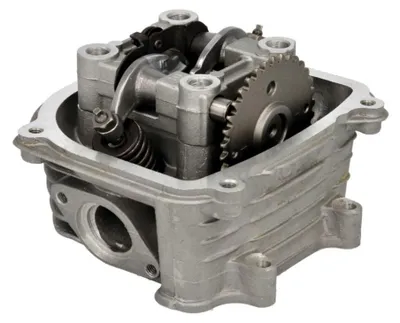 Immagine prodotto di Testa cilindro GY6 150cc 4 tempi raffreddata ad aria, con alesaggio di 57,4 mm, compatibile con KYMCO, SYM e KEEWAY, modello POWER FORCE