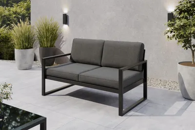 Produktbild von Margaret Hadas24 Gartensofa 2 Sitzer Outdoor Madera Lounge Couch Terrasse wetterfest Balkonmöbel Sitzbank mit Lehne, Gartenmöbel schwarz, dunkelgrau